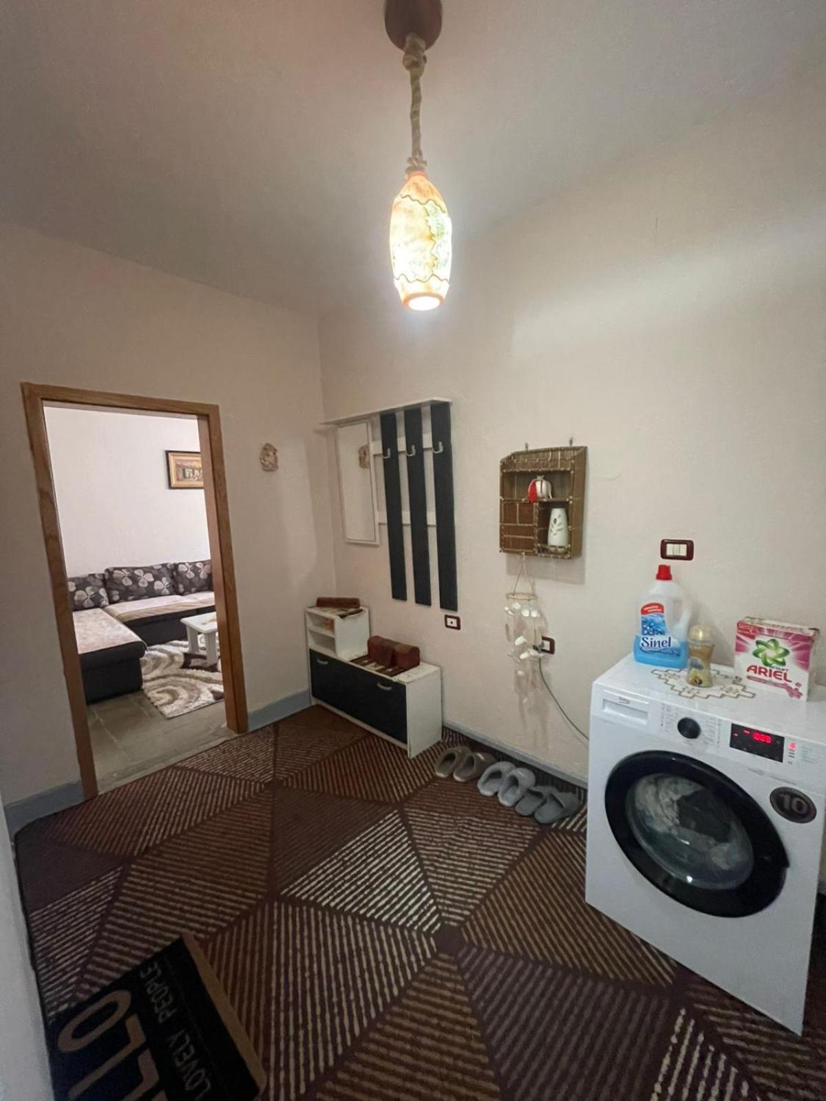 Ledi'S Apartment Gjirokaster Ngoại thất bức ảnh